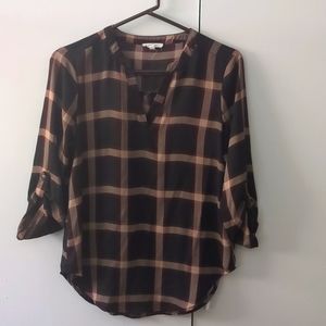 XS Maurices V neck business casual blouse